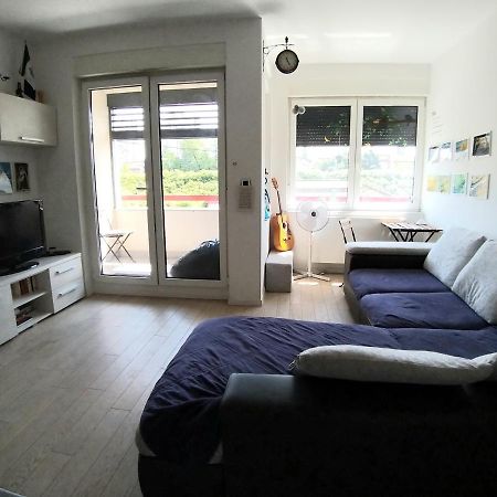 Theos Atelier Self Check In Apartment W Free Private Parking ซาเกร็บ ภายนอก รูปภาพ