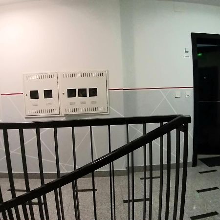 Theos Atelier Self Check In Apartment W Free Private Parking ซาเกร็บ ภายนอก รูปภาพ