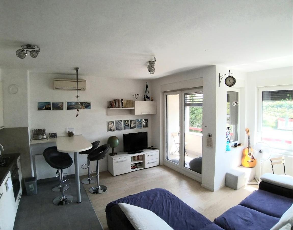 Theos Atelier Self Check In Apartment W Free Private Parking ซาเกร็บ ภายนอก รูปภาพ